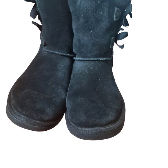 Koolaburra UGG K Victoria Bow Short Girls Boots Black Suede 1019372 Girls Size 4 - Picture 14 of 14